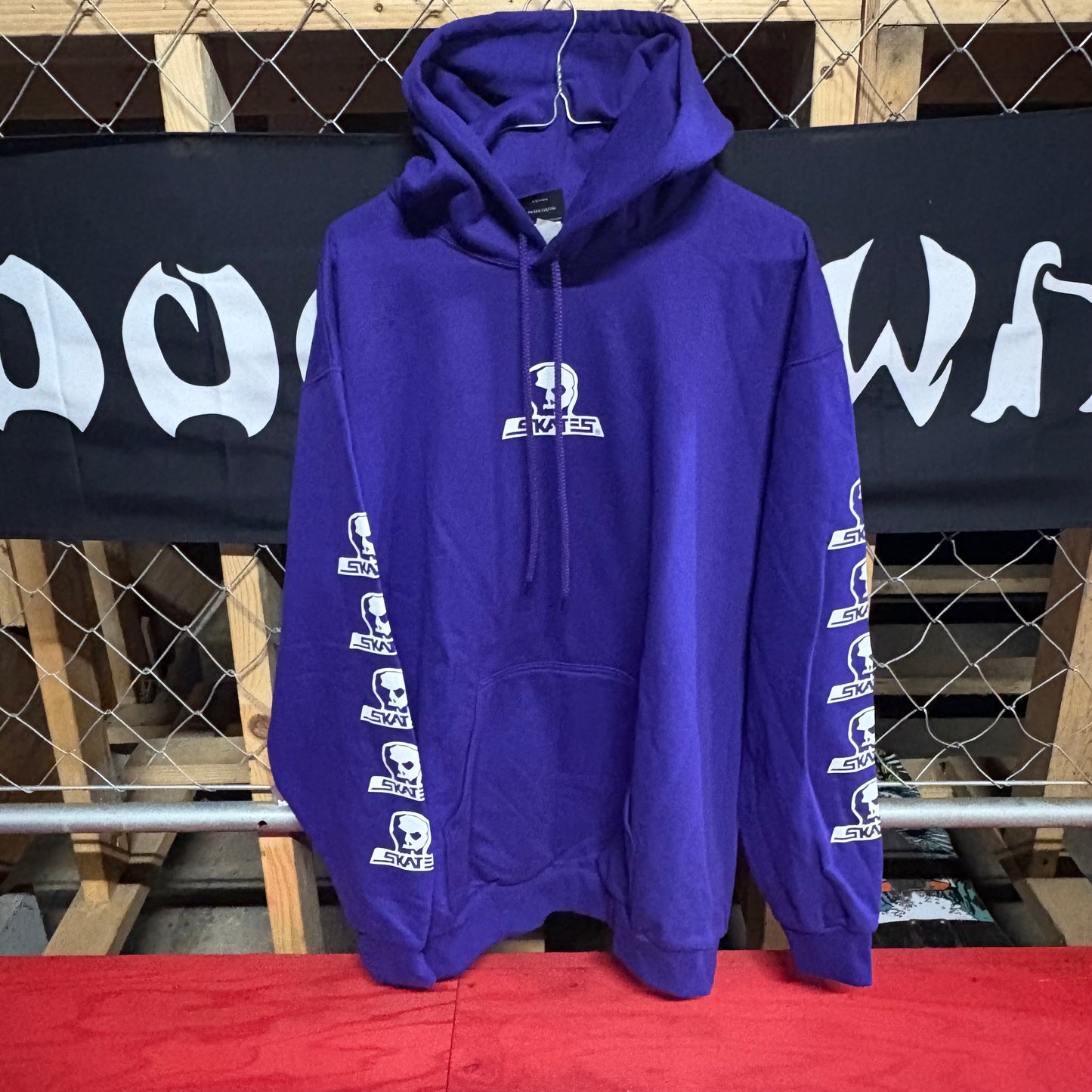 SKULL SKATES ロゴパープルフーディー
